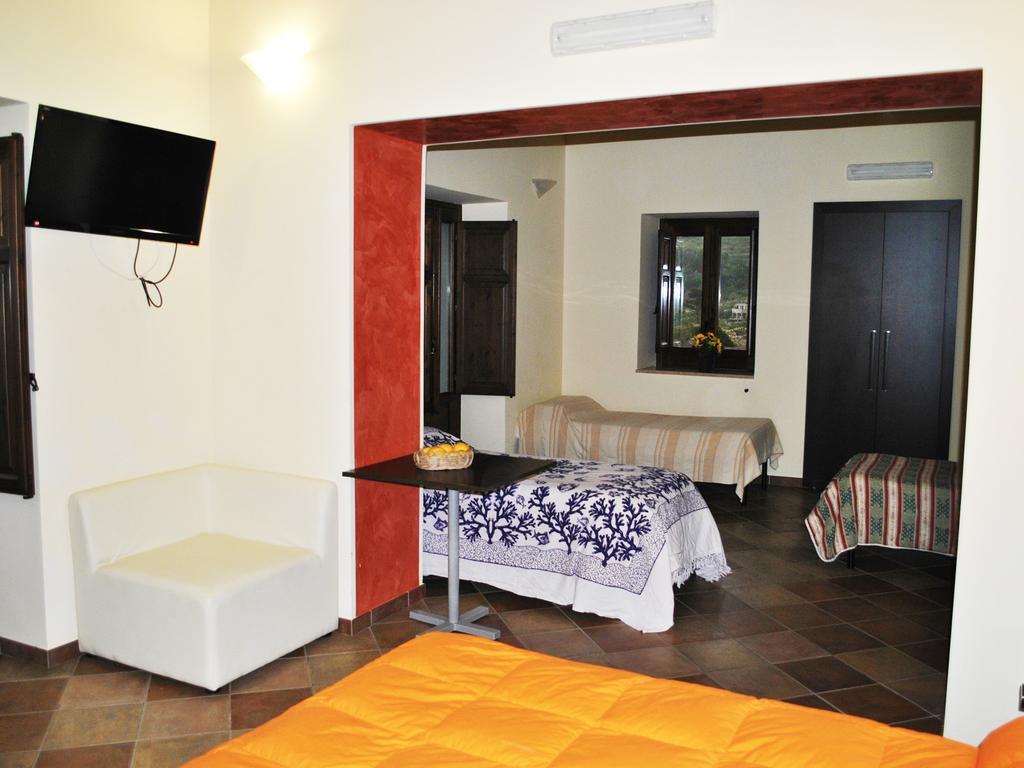 Red Hotel Sant'Elia SantʼAgata di Militello Habitación foto