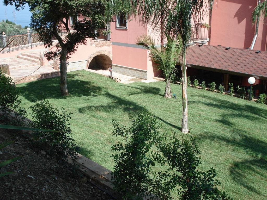 Red Hotel Sant'Elia SantʼAgata di Militello Exterior foto